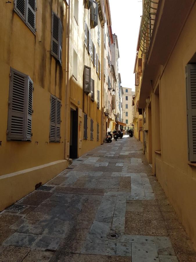 Ajaccio Cathedrale Au Coueur De La Citee Imperiale Pour 4 Personnes Proche Des Belles Plages Et De Toutes Commodites Port A 2mn